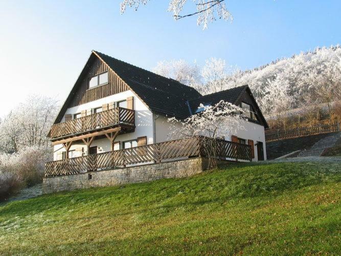 מדבאך Nice Holiday Home Near Ski Area מראה חיצוני תמונה